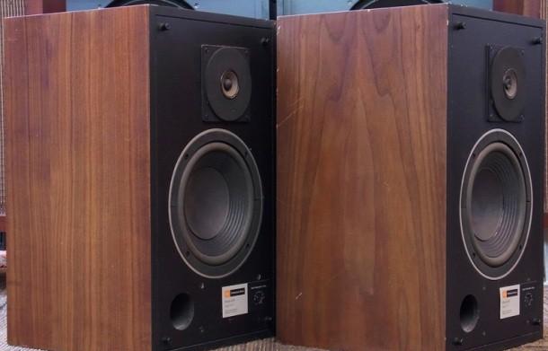 JBL 4301