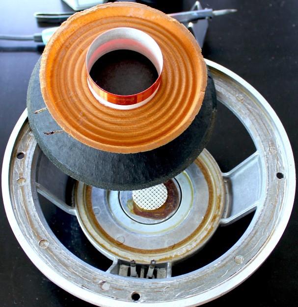JBL 4301B
