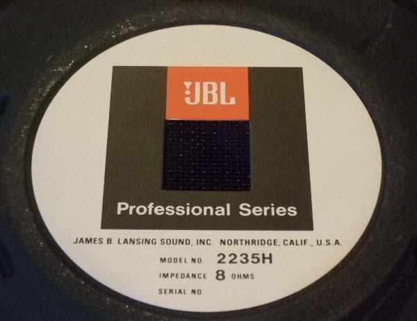 JBL 2235H