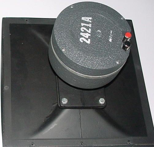 JBL 4435
