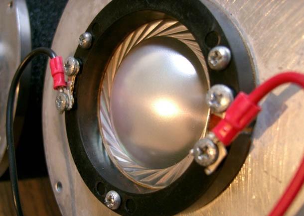 JBL_LE85   (5)