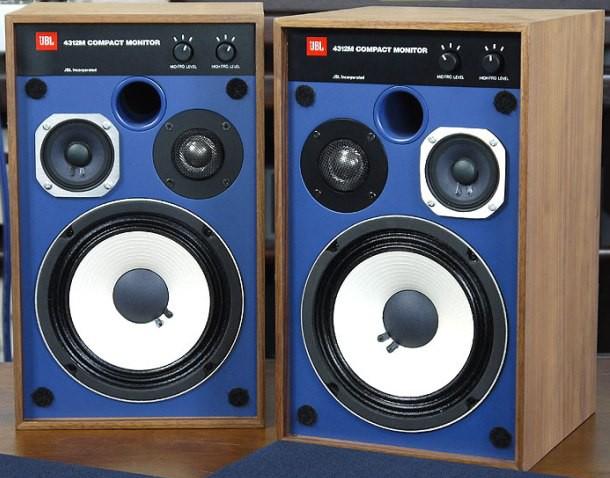 JBL 4312M  (7)