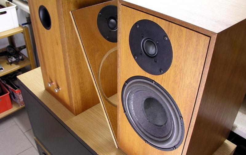 2-х полосная АС “Studio 101” (ScanSpeak 18W/8542-00 + SEAS 27TFFC)