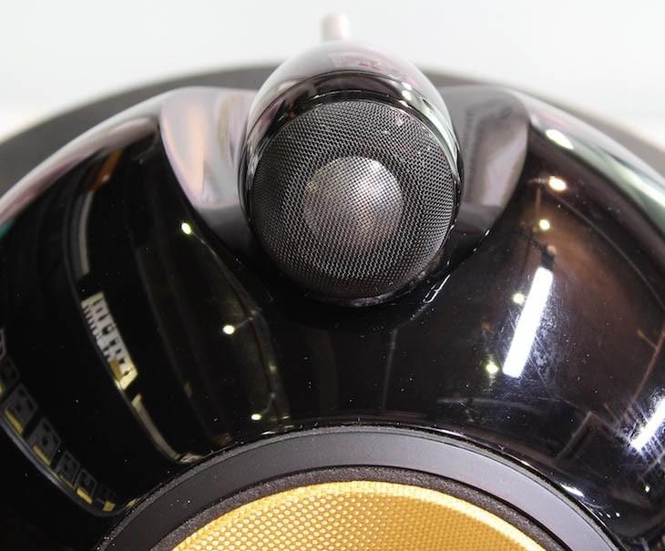 Bowers & Wilkins Nautilus 801