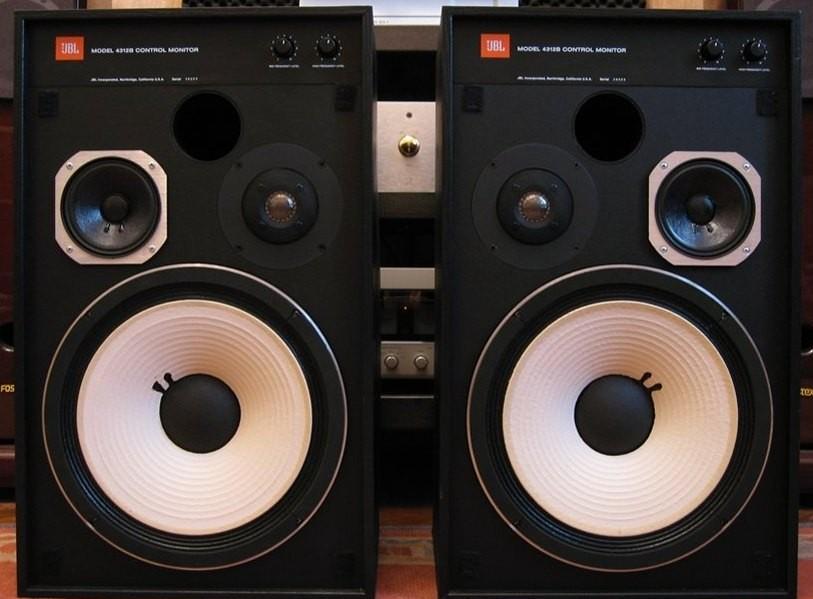 JBL 4312B