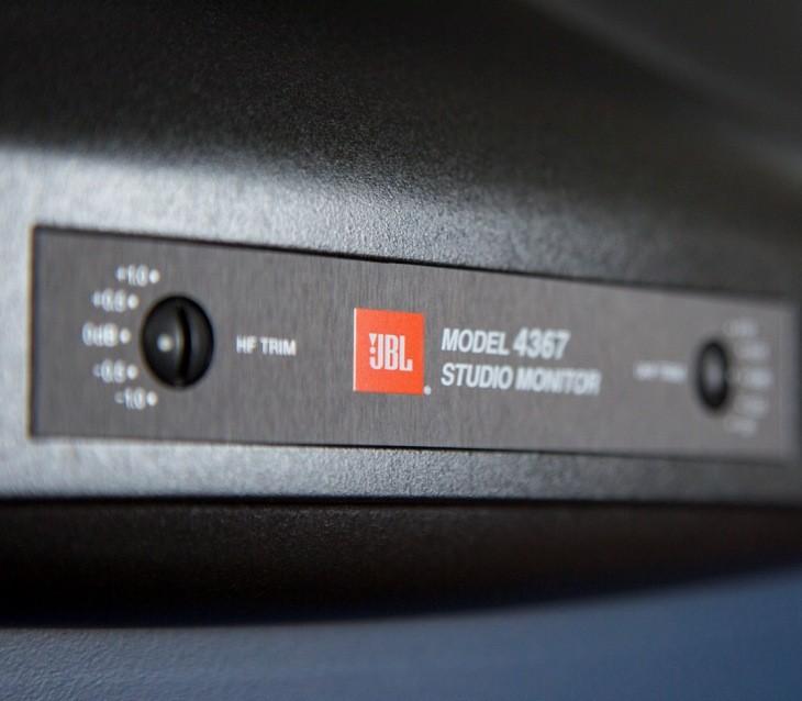 JBL 4367 Studio Monitor