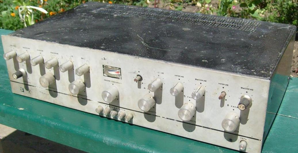«Дойна-001-100» - усилитель