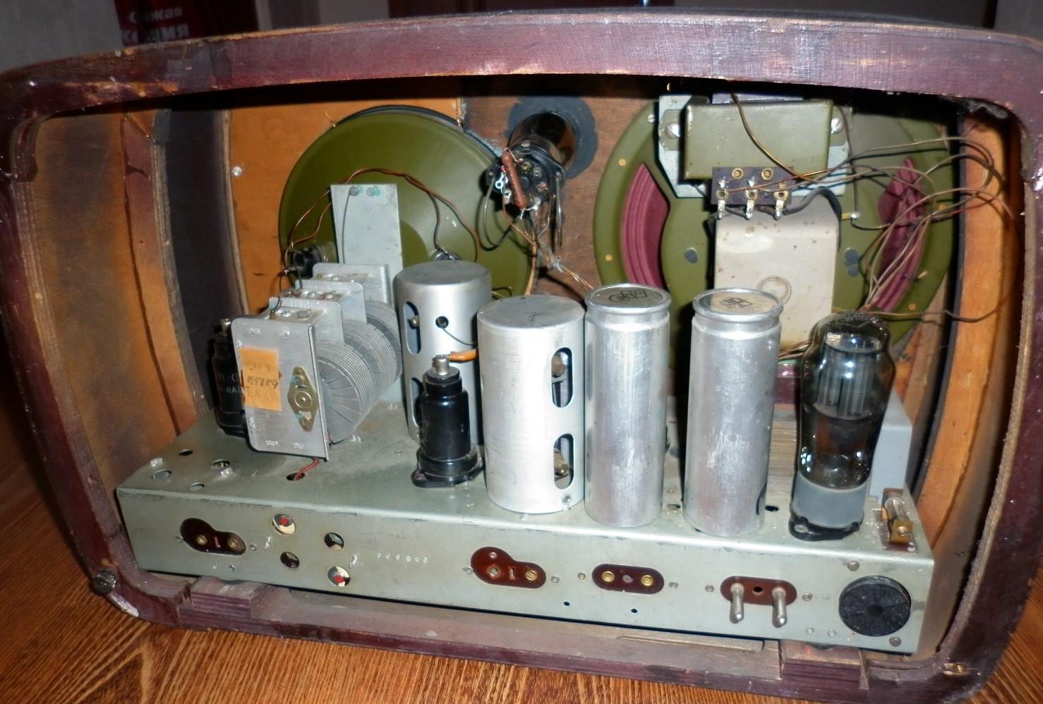 VEF SUPER M-557