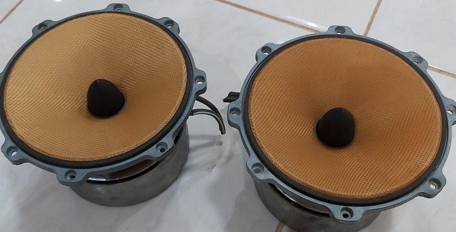 Bowers & Wilkins Nautilus 802 Diamond
