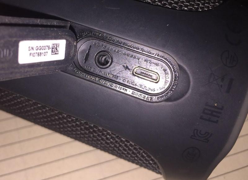 JBL Flip 4 разъёмы miniJack 3.5 и microUSB