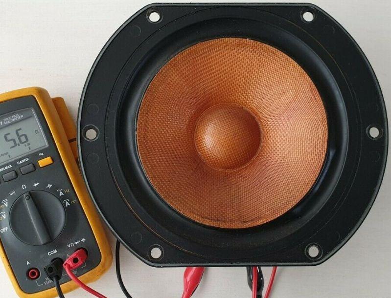 Bowers & Wilkins DM6