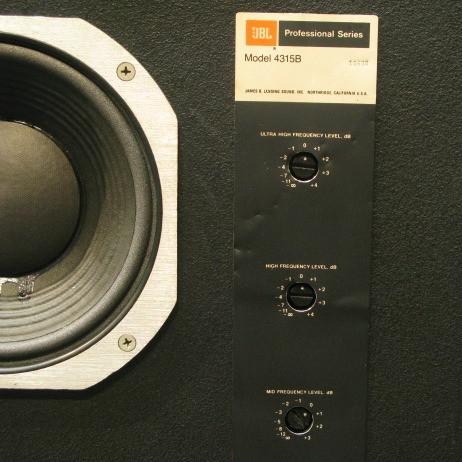JBL 4315B