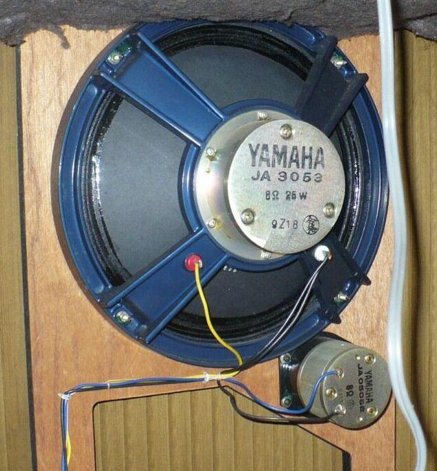 YAMAHA NS-30A