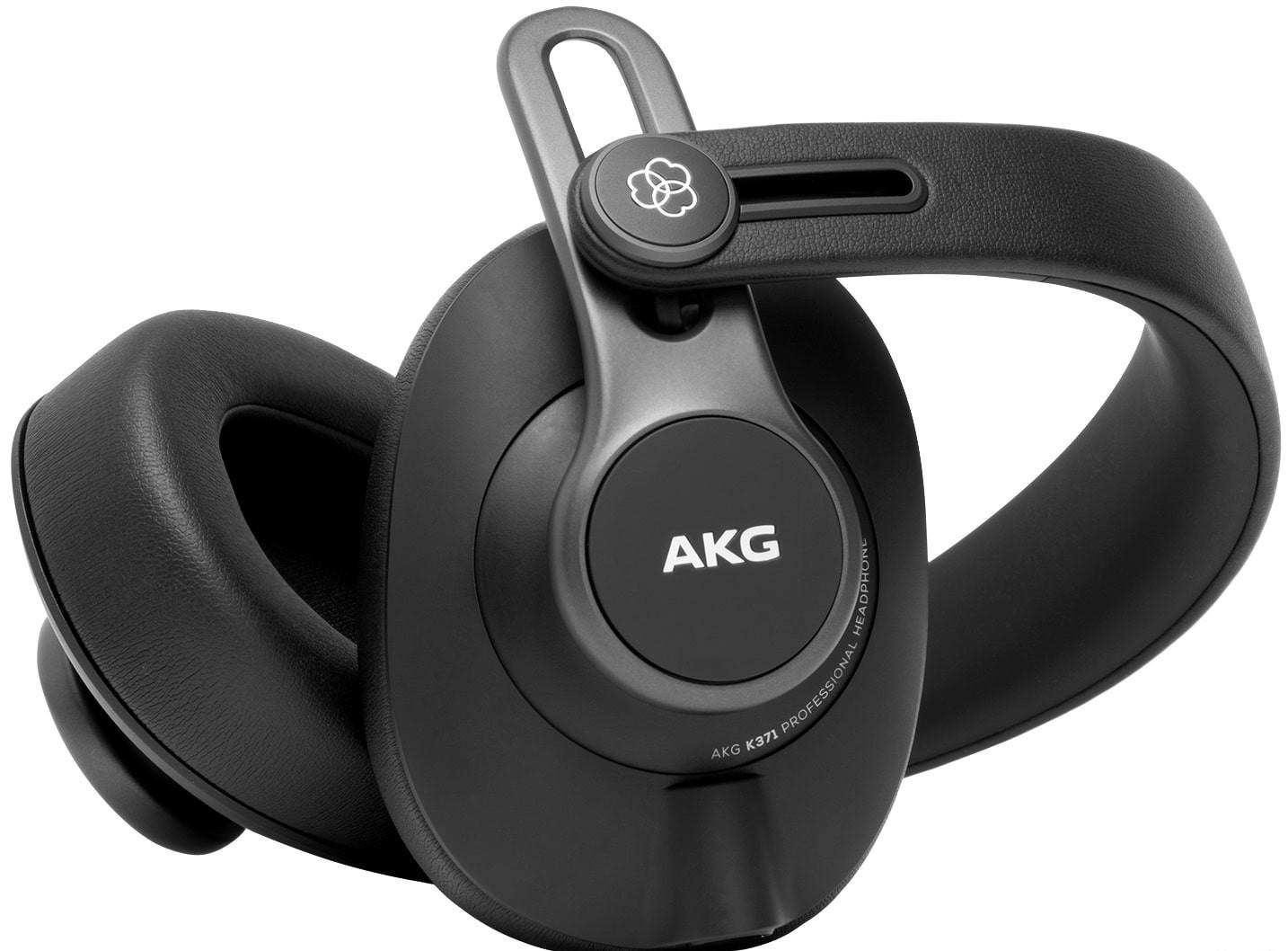 AKG K371