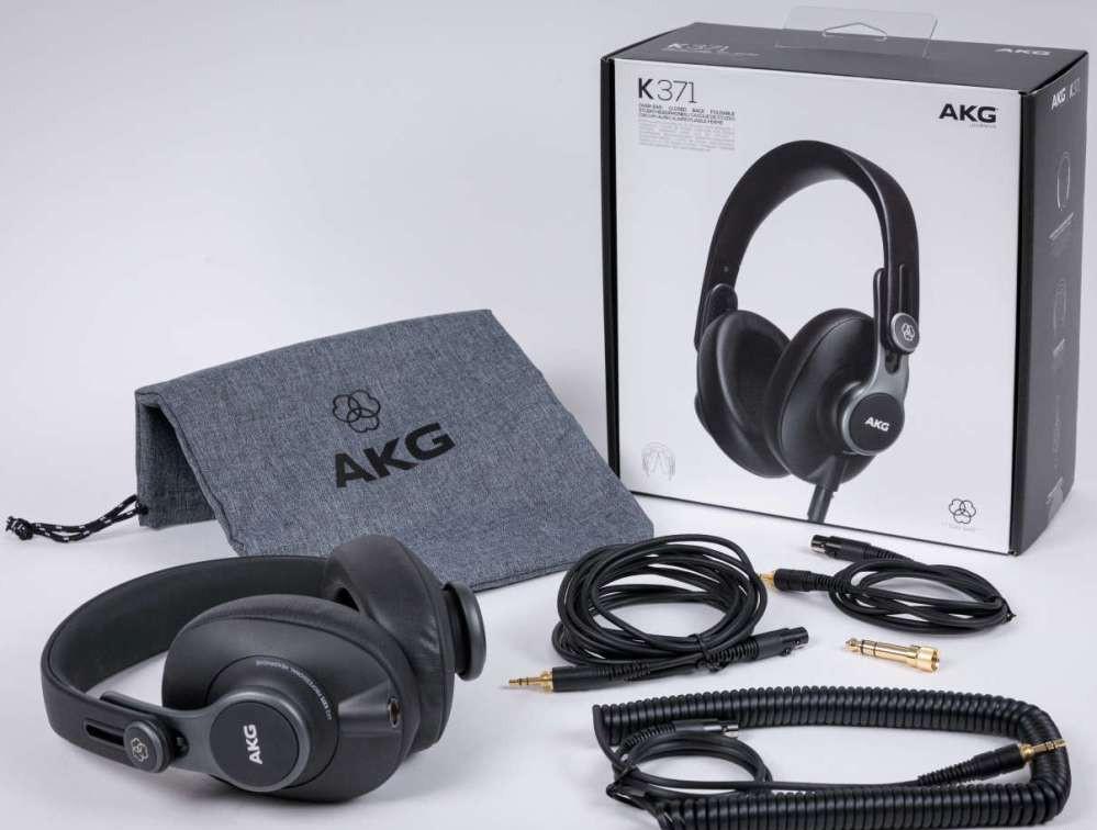 AKG K371